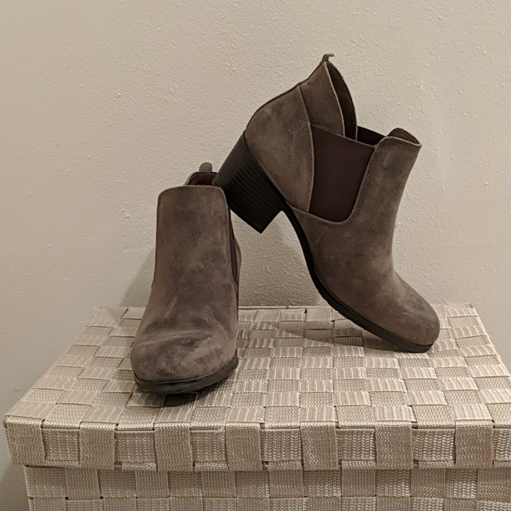 Rockport Grey Suede Ankle Booties